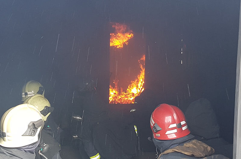ansicht_feuer_rauch_container