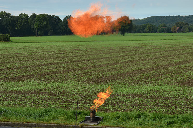 bst_firetrainer_spraydosen_explosion