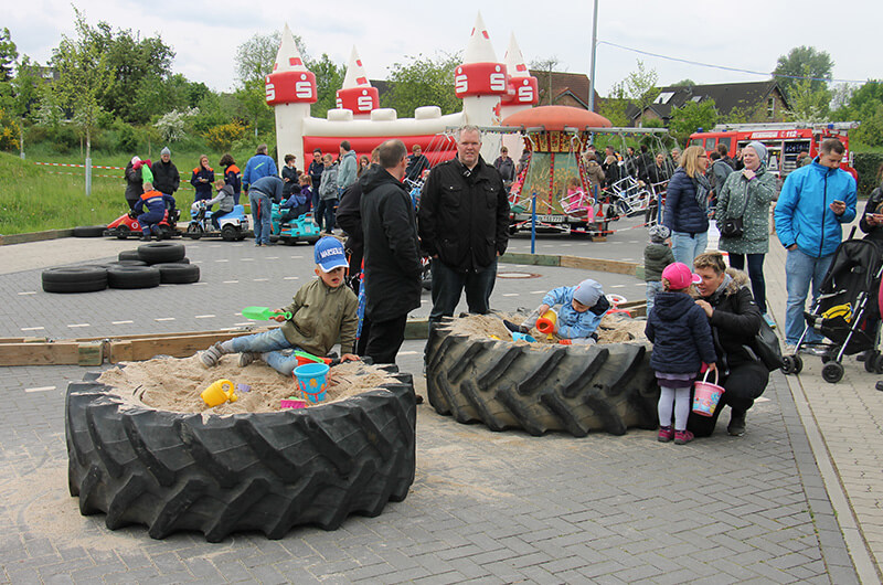 bst18_vly_hof_kindersandkasten