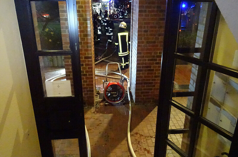 ez_2005_18_0004_DSC01159 ez_hochstr_kuefter_haustuere