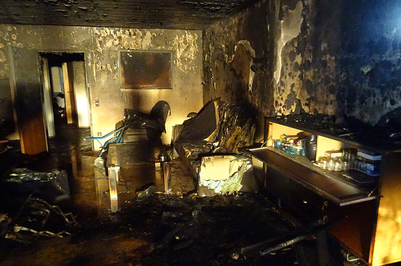 ez_2005_18_0005_DSC01152 ez_hochstr_brandwohnung