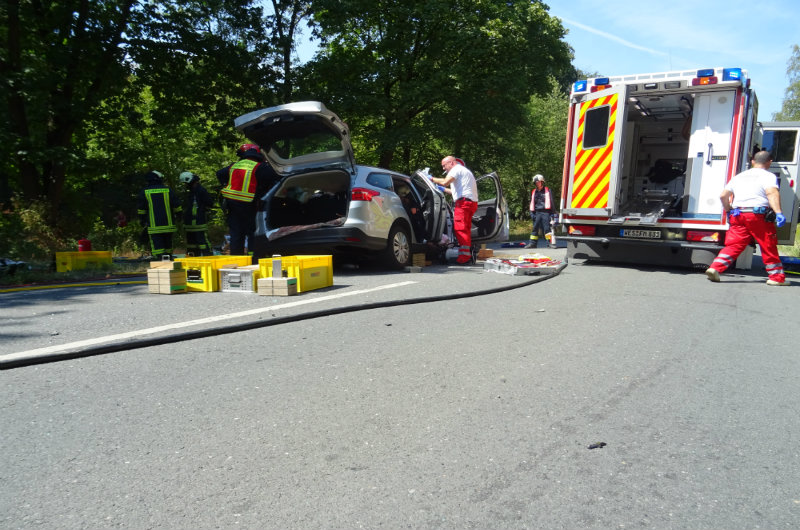 DSC01219_1 ez270718_seit_ansicht_vu_auto_rtw_sanis